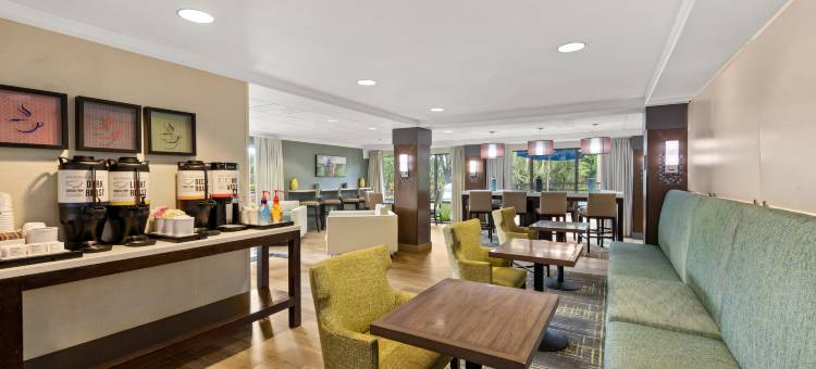 迈阿​​密机场西欢朋酒店(Hampton Inn Miami-Airport West)图片