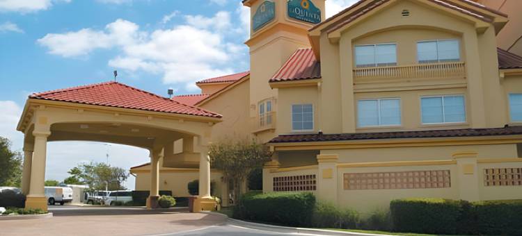 奥斯汀机场拉昆塔温德姆套房酒店(La Quinta Inn & Suites by Wyndham Austin Airport)图片