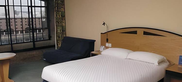 利物浦皇家阿尔伯特码头智选假日酒店(Holiday Inn Express Liverpool - Royal Albert Dock)图片