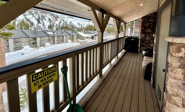 Kirkwood Mountainside Cottage with Deck, Walk to Lifts! Hotel Overview