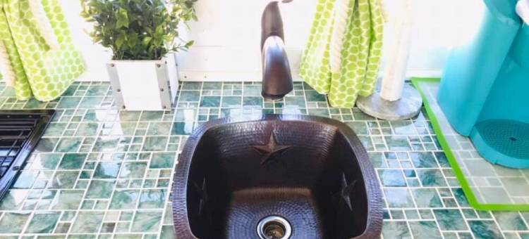 Skoolie Glamping图片