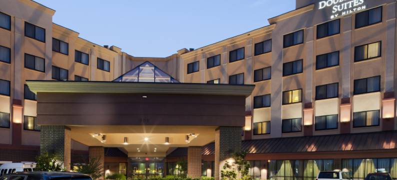 本顿维尔希尔顿逸林套房酒店(DoubleTree Suites by Hilton Hotel Bentonville)图片