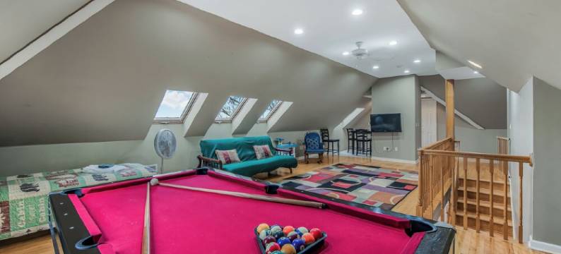 Sleeps 15!  Views Forever, Large Executive Home, Fast Wi-Fi, Hot Tub & Fire Pit图片