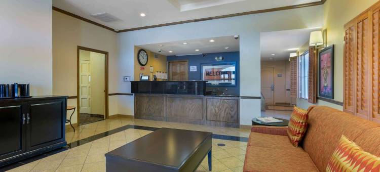 美国长住酒店套房-凤凰城-钱德勒-东钱德勒大道(Extended Stay America Suites - Phoenix - Chandler - E Chandler Blvd)图片