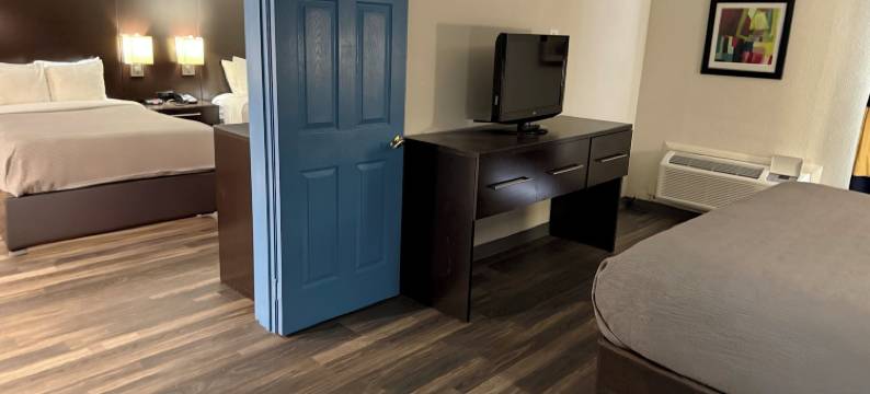 宴会中心品质套房酒店(Quality Inn & Suites Banquet Center)图片