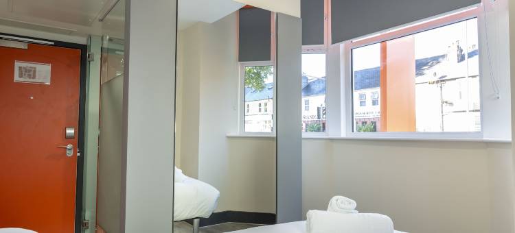 雷丁轻松酒店(Easyhotel Reading)图片