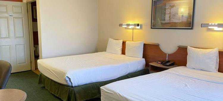 加利福尼亚巴斯托 - I15 及伦伍德路 6 号汽车旅馆(Motel 6 Barstow, CA - I15 and Lenwood Road)图片