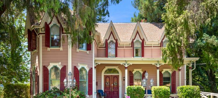 音译为: 开布尔斯酒国旅馆(The Gables Wine Country Inn)图片