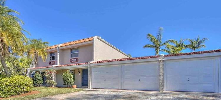 Private Canal Access and Tropical Courtyard Serenity - Island Luxury Retreat图片