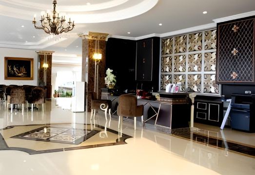 LK Grand Living PlaceHotel Overview