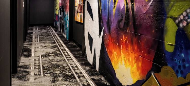 The Radical Asheville, Tapestry Collection by Hilton图片