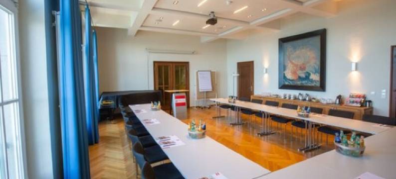 施特拉尔松海芬瑞斯登兹酒店(Hotel Hafenresidenz Stralsund)图片