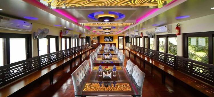 克拉拉船屋(Kerala Houseboats)图片