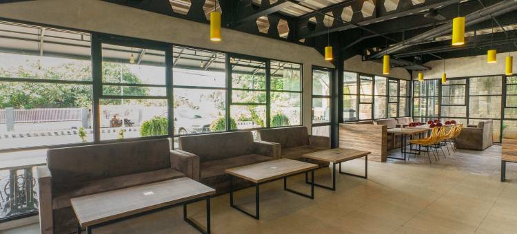 Summerville酒店和咖啡厅(Summerville Hotel & Coffee Shop)图片