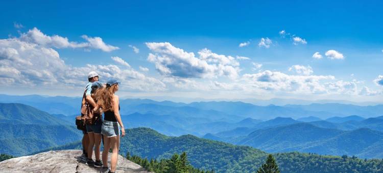 小溪湾观景(Cove Creek Overlook - Secluded Mountain Retreat with Stunning Views)图片
