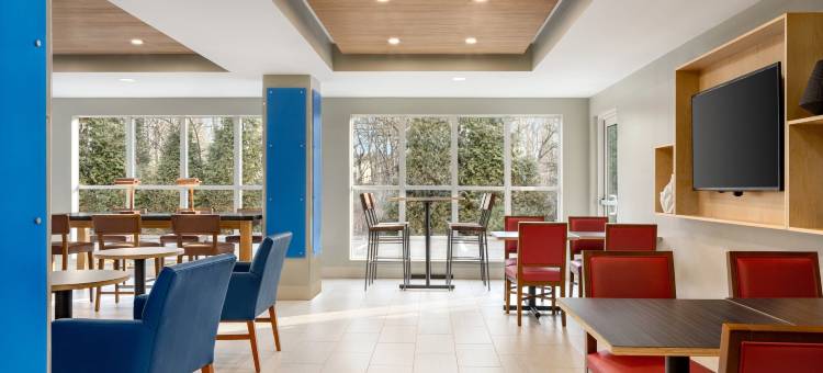 洲际酒店集团旗下智选假日酒店及套房费城 - 芒特劳雷尔(Holiday Inn Express & Suites Philadelphia - MT. Laurel)图片