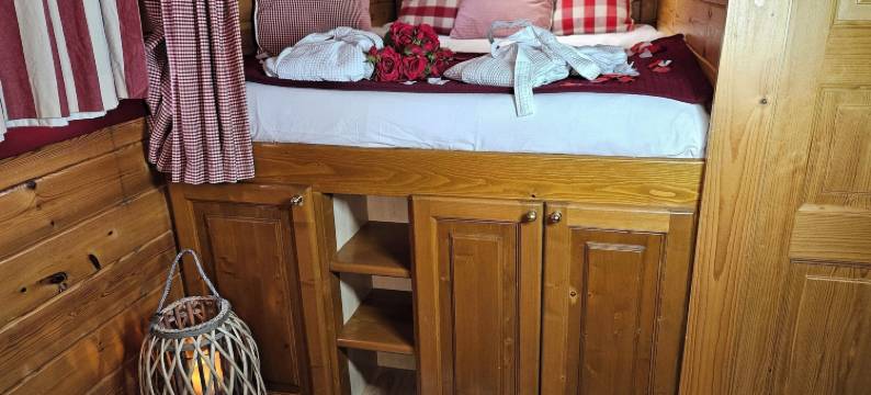 帕迪拉克海湾拖车小屋酒店(Le Roulottes du Petit Gouffre de Padirac Avec Spa)图片