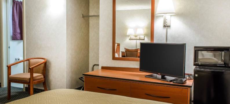 州立学院大学附近罗德威酒店(Rodeway Inn State College - Near University)图片