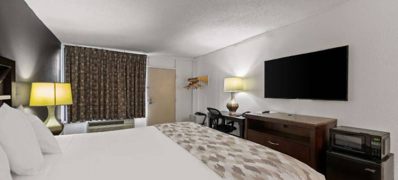 奥兰多美洲最佳价值酒店(Howard Johnson by Wyndham Airport Florida Mall)图片