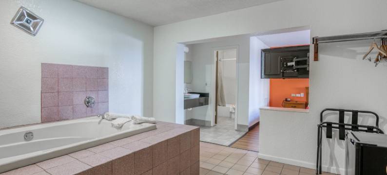 快捷北利马菲布丽酒店(FairBridge Inn Express North Lima)图片