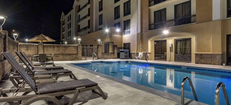 伯明翰霍姆伍德舒适酒店(Comfort Inn Birmingham Homewood)图片