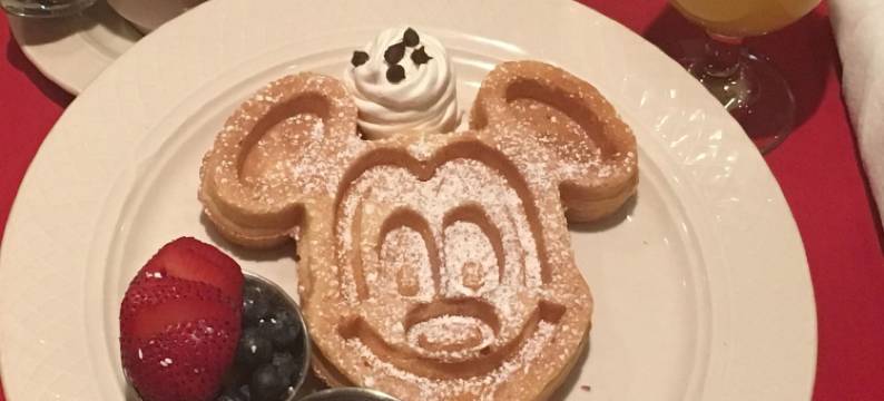 布埃纳维斯塔湖迪士尼清泉温德姆度假酒店(Wyndham Lake Buena Vista Resort Disney Springs® Resort Area)图片