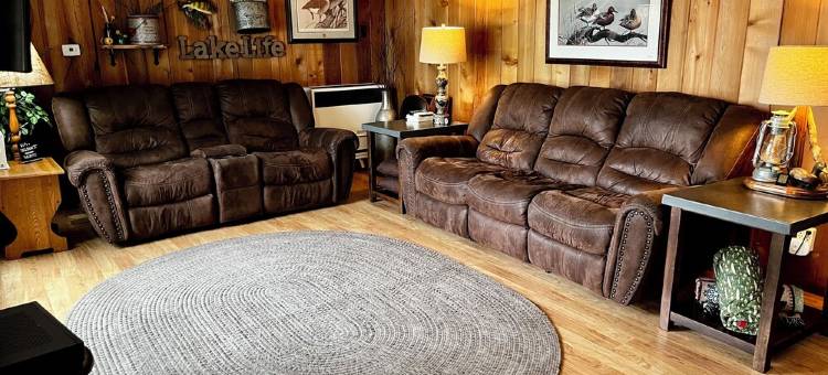 Lake of the Woods Cabin & Shed with Marina Slip and Golf Cart图片