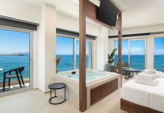 Elia Sea Suites Hotel Overview