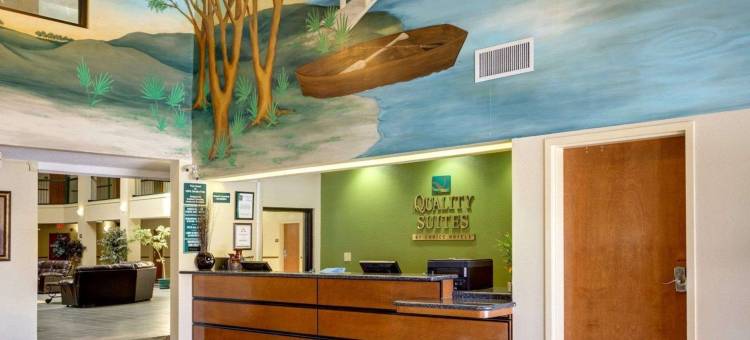 巴吞鲁日东品质套房酒店-德纳姆斯普林斯(Quality Suites Baton Rouge East - Denham Springs)图片