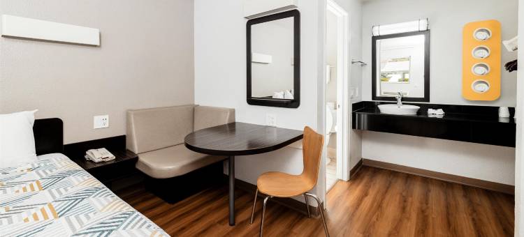 安大略机场6号汽车旅馆(Motel 6 Ontario, CA - Airport)图片