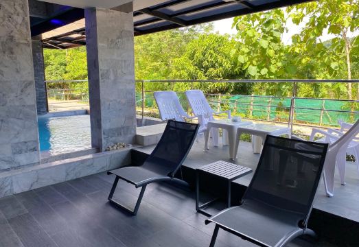 Happy Hotel Aonang Krabi  Hotel Overview