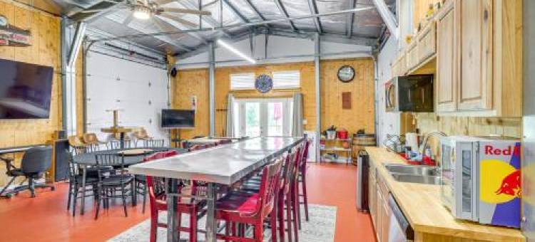 San Marcos River Hideaway with Game Room and Fire Pit图片