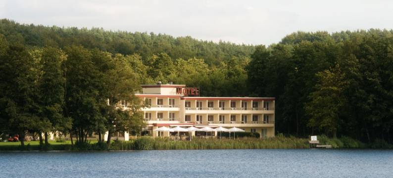 施宛恩霍夫湖景圆环酒店(Seehotel Schwanenhof)图片