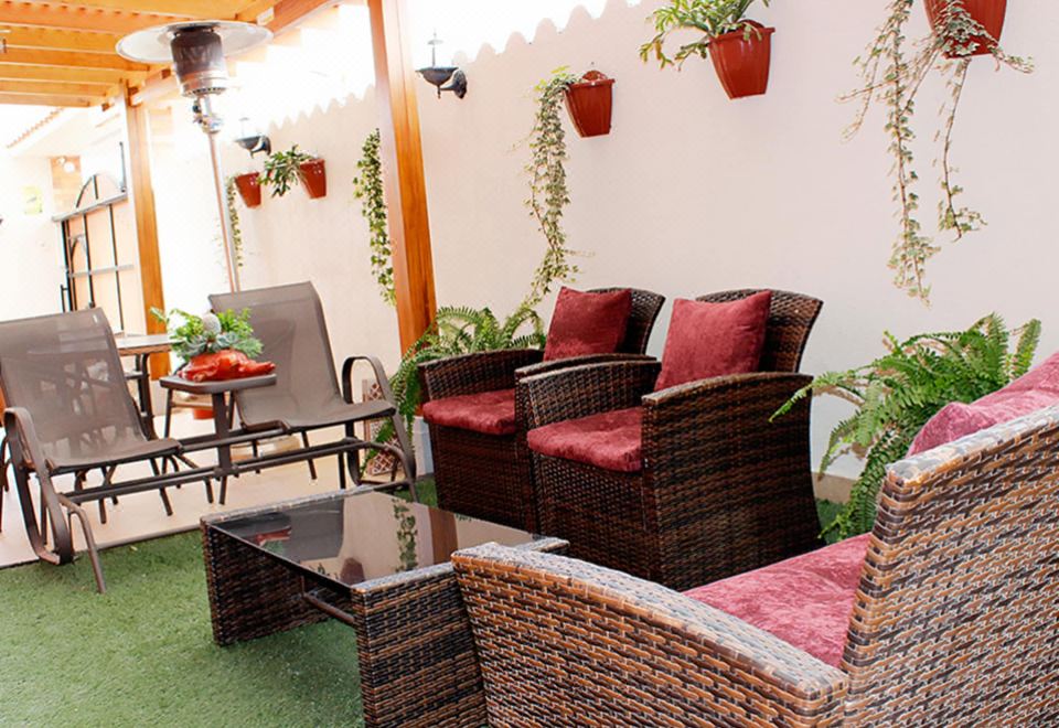 Hotel Tababela Land Hotel Overview