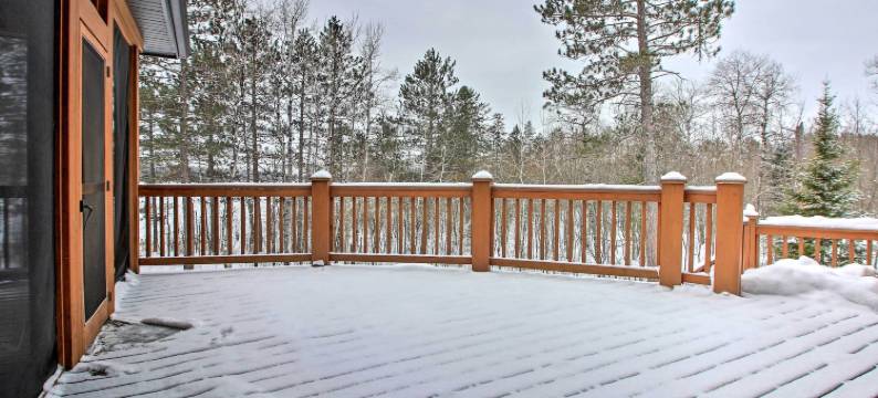 湖边巨人岭休闲屋，靠近滑雪和高尔夫！(Lakefront Giants Ridge Retreat Near Ski and Golf!)图片