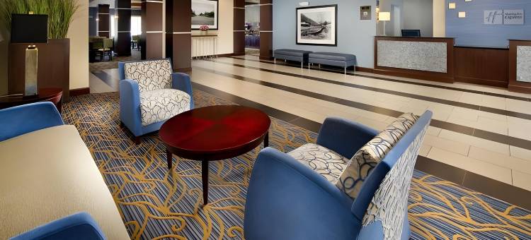 智选假日套房酒店塔拉霍马 by IHG(Holiday Inn Express & Suites Tullahoma by IHG)图片