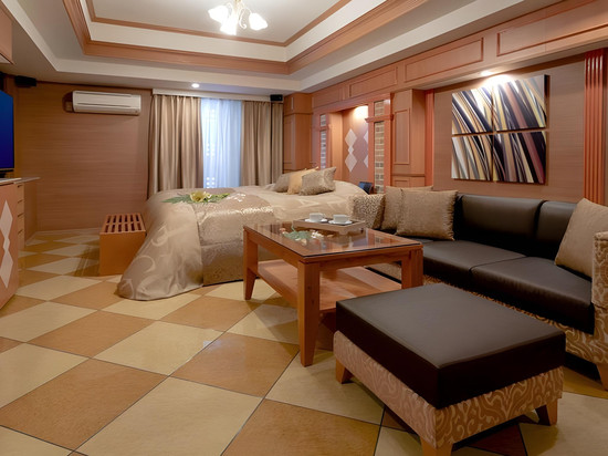 冈山水门酒店 - 限成人