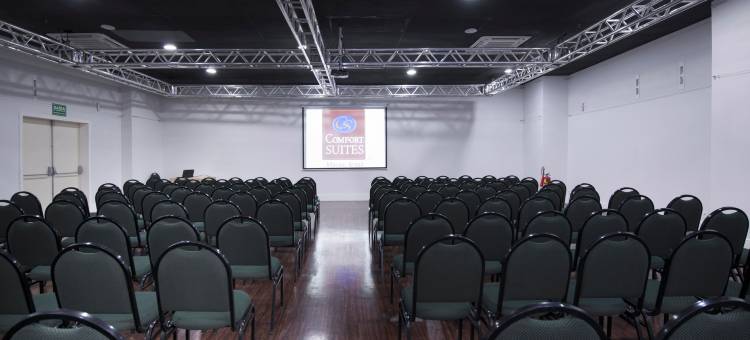 马卡埃舒适套房酒店(Comfort Suites Macaé)图片