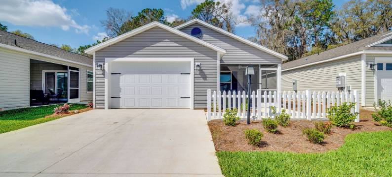 可使用泳池，带露台和烧烤架：阳光佛罗里达度假屋！(Pool Access, Patio & Grill: Sunny Florida Escape!)图片