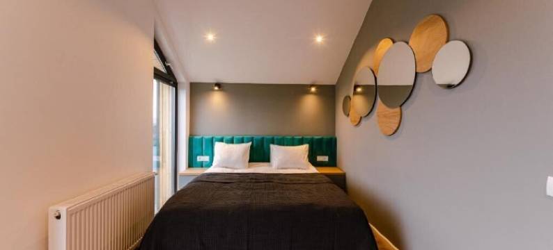 科马尼克月亮村(Moon Village Comarnic)图片