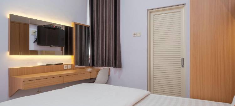 库尔科斯特清真酒店-近斯里韦达丽公园拉维延(KoolKost Syariah Near Taman Sriwedari Laweyan)图片