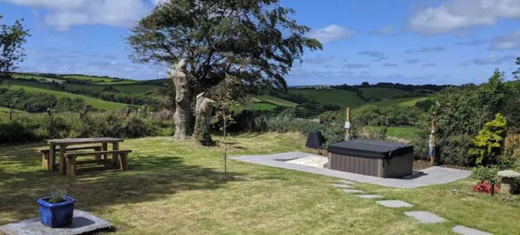 Country Cottage with Hot Tub - Perfect Cornish Escape图片
