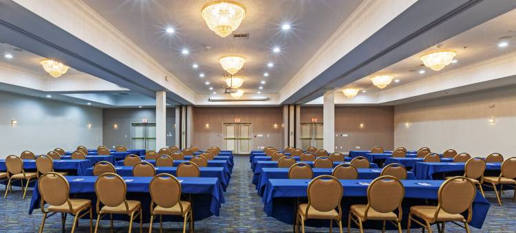 智选假日套房酒店詹克斯(Holiday Inn Express & Suites Jenks)图片