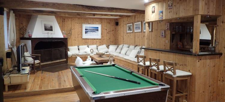 Beautiful 17th century character residence图片