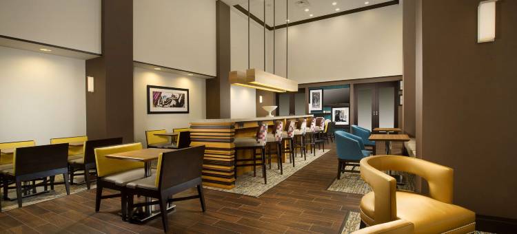 锡拉丘兹/凯瑞尔环路欢朋酒店(Hampton Inn & Suites Syracuse/Carrier Circle)图片