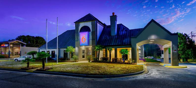 阿拉巴马伯明翰 - 医学中心 6 号汽车旅馆(Motel 6 Birmingham, Al - Medical Center)图片