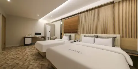 Muan Hotel Seattle