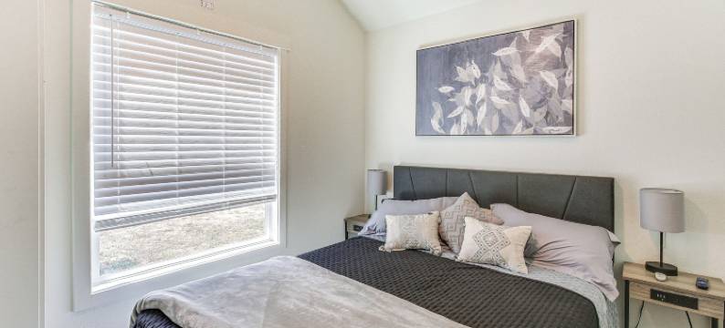 俄勒冈南部小屋：带火坑和私人池塘！(Private Pond and Dock! Cozy Cabin in Southern Oregon)图片