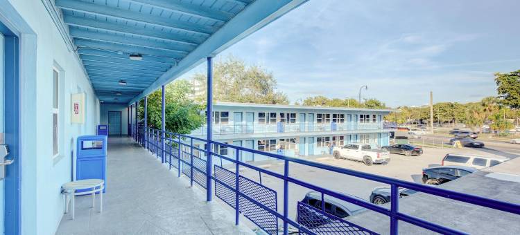 Leeward汽车旅馆由Capital O北迈阿密海滨(Leeward Motel By Capital O North Miami Beachside)图片
