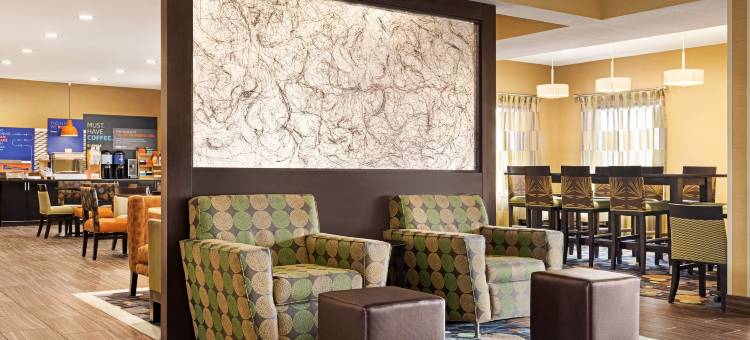 智选假日套房酒店爱德蒙得(Holiday Inn Express & Suites EDMOND by IHG)图片
